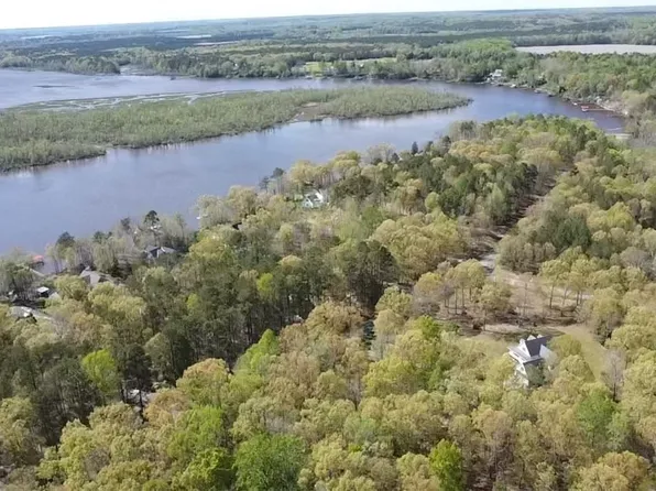 307 River Bluff Ln, King And Queen Court House, VA 23085