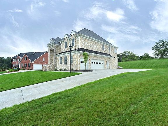 4th image of 102 Castle Brook Dr