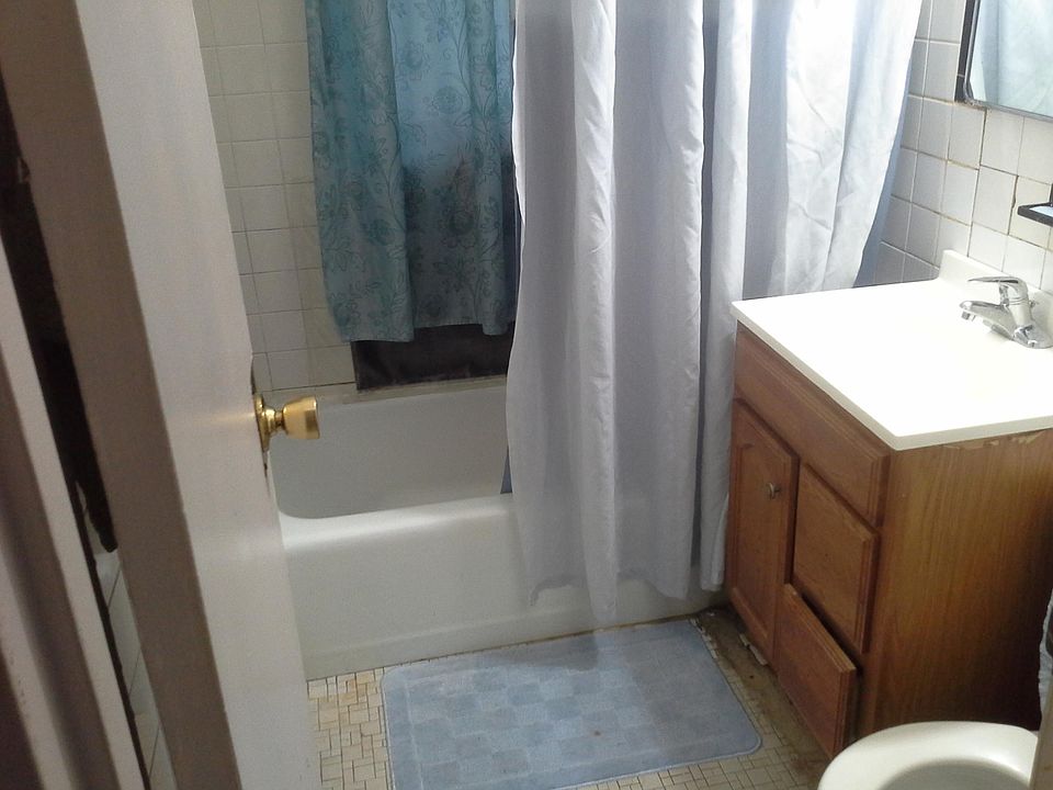 2nd image of 2151 Pacific St APT B2
