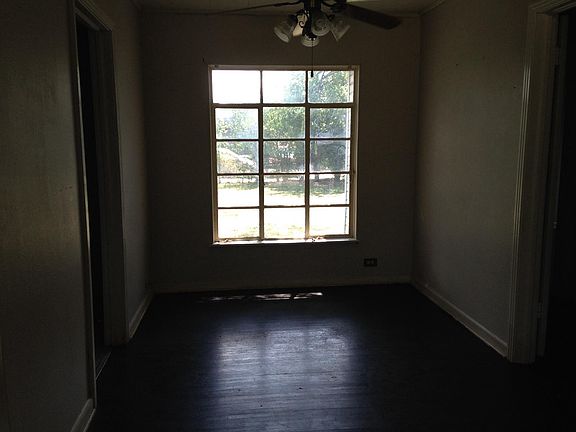 5th image of 206 Avalon St