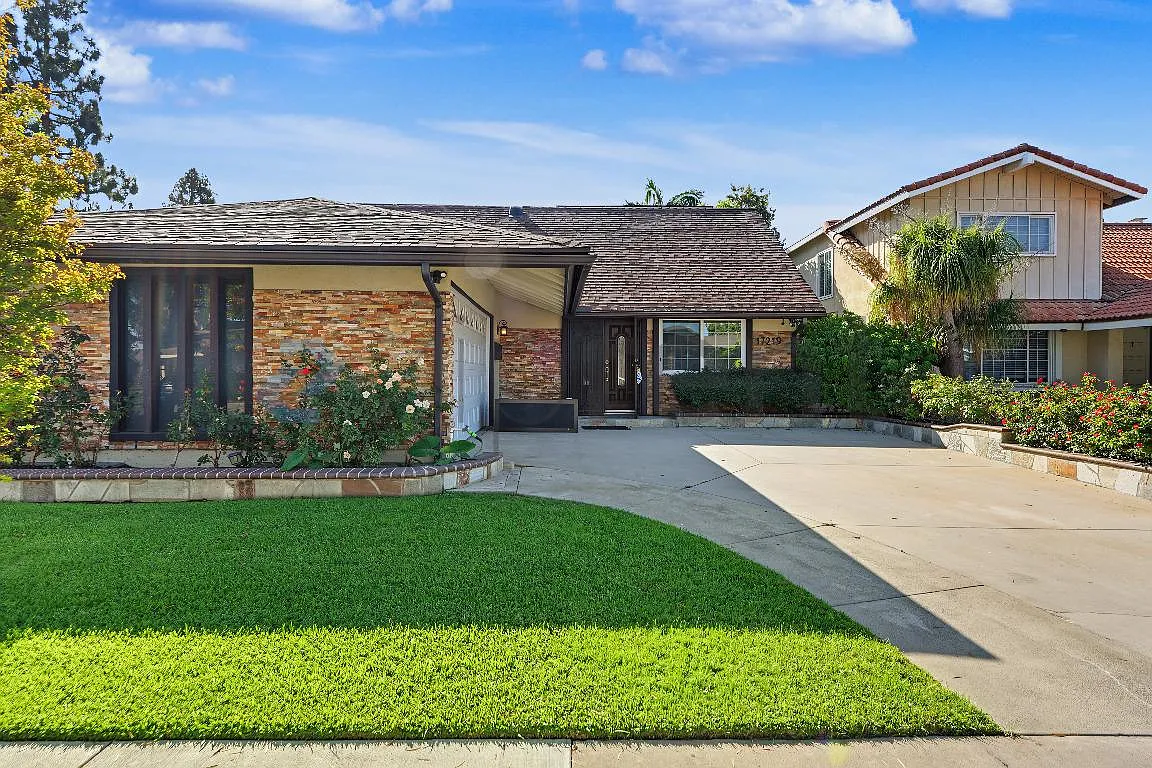 4 bed, 2085 sqft, $5,000 — Photo 1