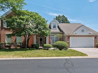 22 W Old Mill Ln, Burr Ridge, IL 60527