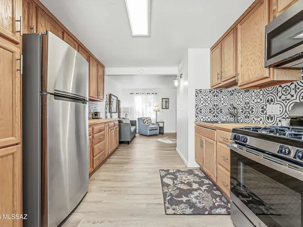 431 S La Canada Dr Unit D, Green Valley, AZ 85614