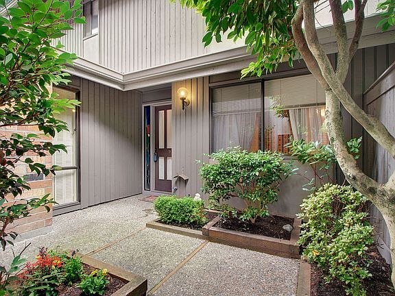 3rd image of 14205 NE 1st St #72G