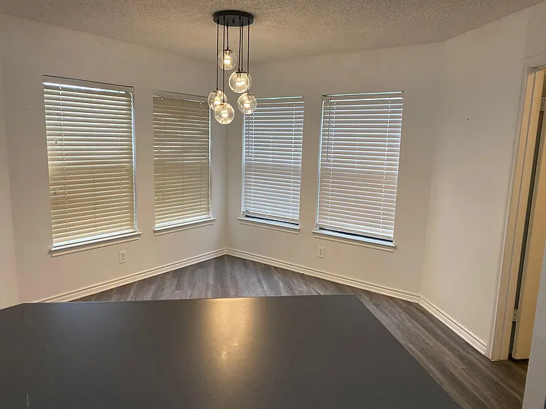 10407 Stone Creek Pl — Photo 4
