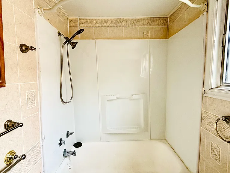 4216 Connecticut St — Photo 17