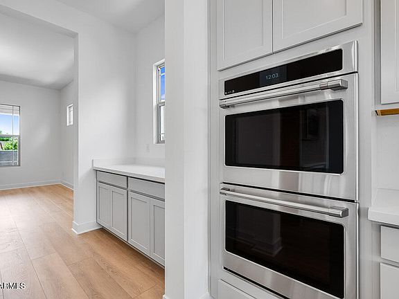 5th image of 8426 W SOLANO Drive