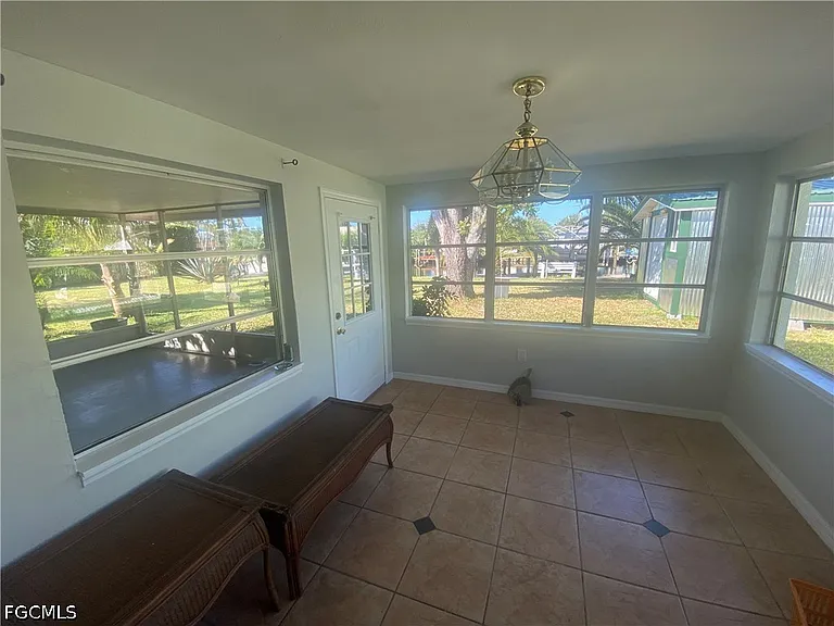 2143 W Tobago Cir — Photo 6