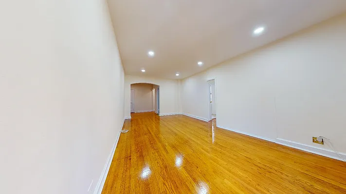 Rented by Bond New York | media 18