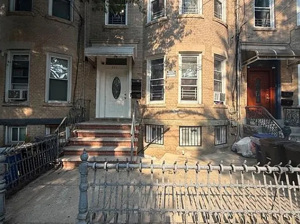 225 Grant Ave, Brooklyn, NY 11208