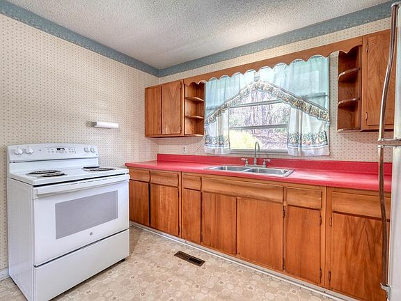 5th image of 222 Vellenorth Rd