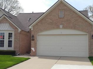 44127 Kendyl Dr, Sterling Heights, MI 48314