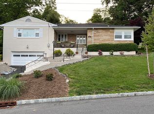 29 Mountain Way, West Orange, NJ 07052