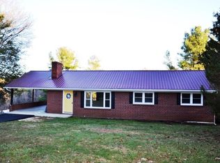 366 Oak Grove Rd, Austinville, VA 24312