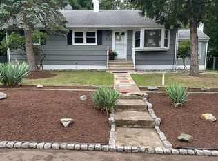 393 Tennessee Dr, Brick, NJ 08723