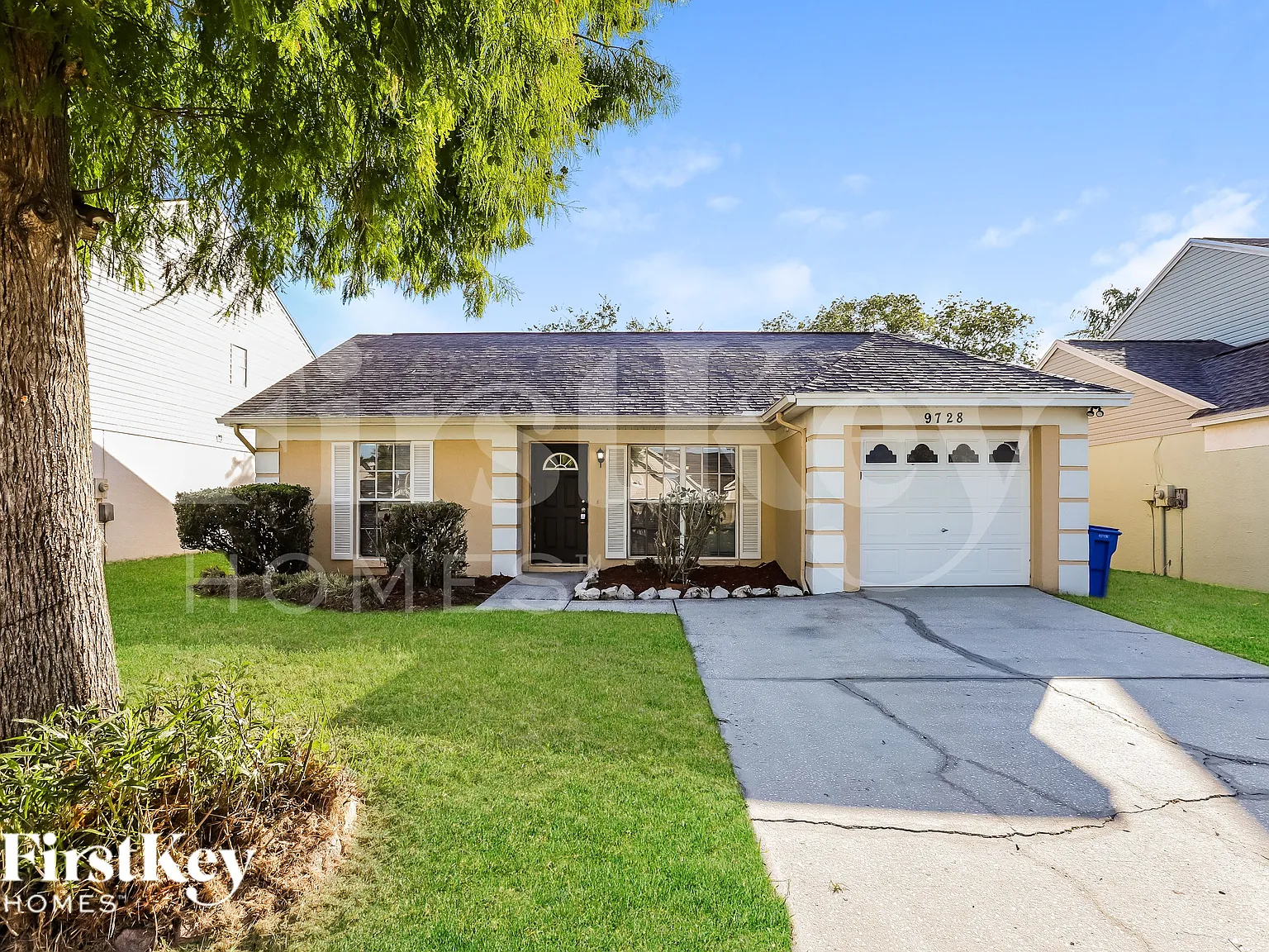 3 bed, 2.0 bath, 1536 sqft, $2,320 — Photo 1