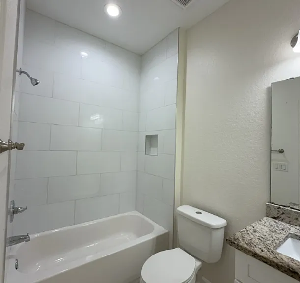 2 W Orange St #102 — Photo 33