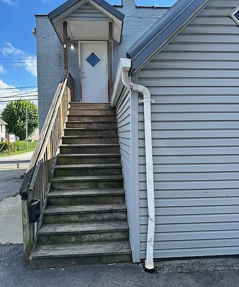 248 Pillow St — Photo 12