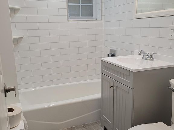 5th image of 206 Millburn Ave #102