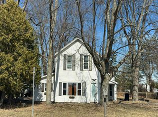 4130 Keewahdin Rd, Fort Gratiot, MI 48059