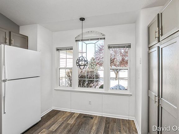 5th image of 5775 Wineberry Ln SW