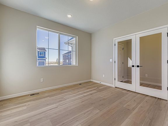 5th image of 394 Rustic Barn Ln