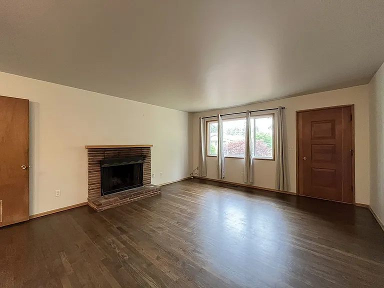 1627 Dodge Way — Photo 16