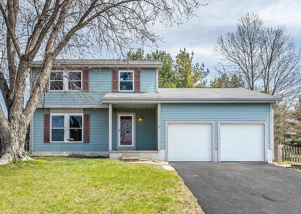 1st image of 421 Oriole Ct