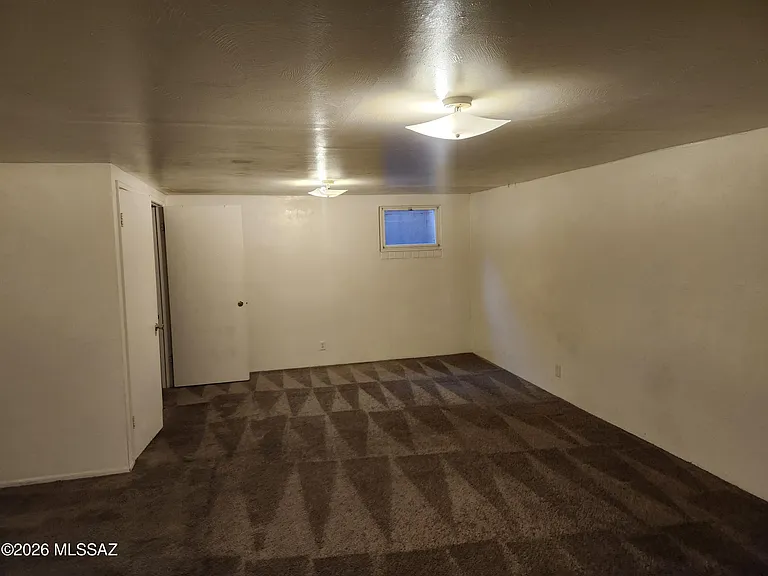 1244 S Camino Seco — Photo 19