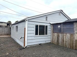 2110 Clark St, North Bend, OR 97459