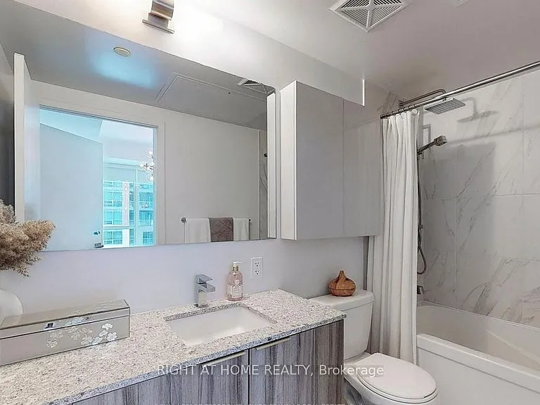 31 Tippett Rd #362 — Photo 10
