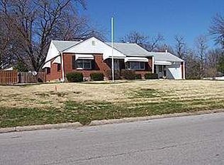 240 E Bellevista Dr, Independence, MO 64055