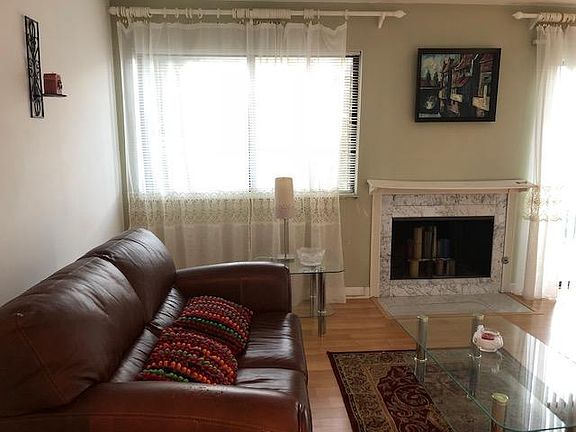 5th image of 1305 N Cascade Ln