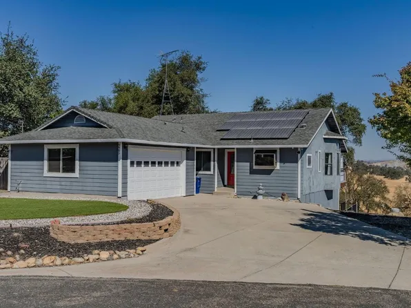 2985 Coyote Ct, Ione, CA 95640