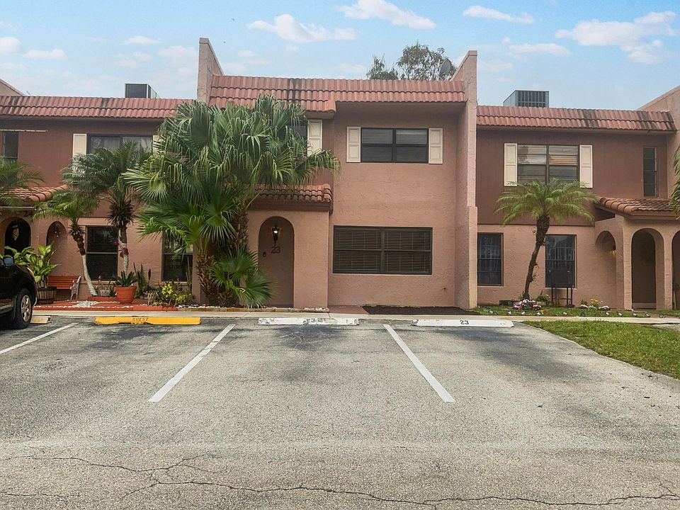 1st image of 23 Madrid Lane #2-12