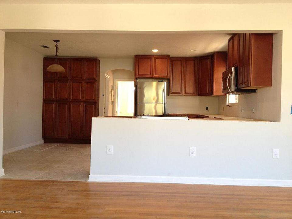 1st image of 1274 Belmont Ter APT 2