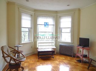 28 Queensberry St APT 9, Boston, MA 02215