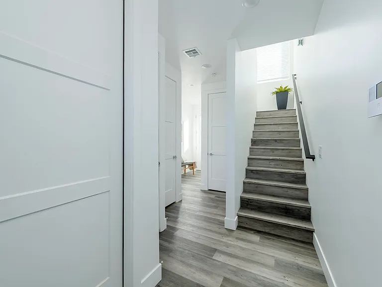 1349 W Osborn Rd #4 — Photo 10