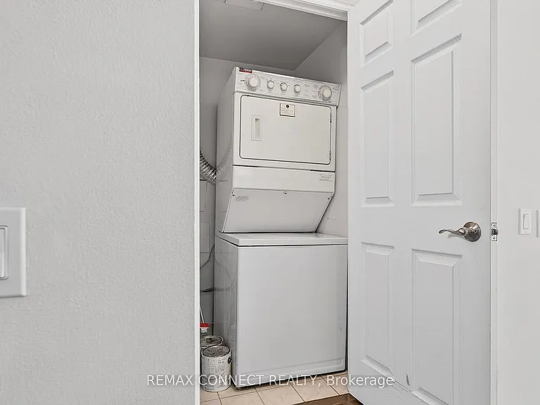 61 Town Centre Ct #711 — Photo 13