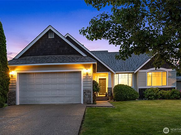 3rd image of 1015 E Greenfield Avenue