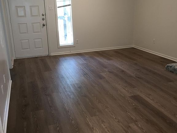 3rd image of 2404 Bosque Dr #Jrbhk8e4e