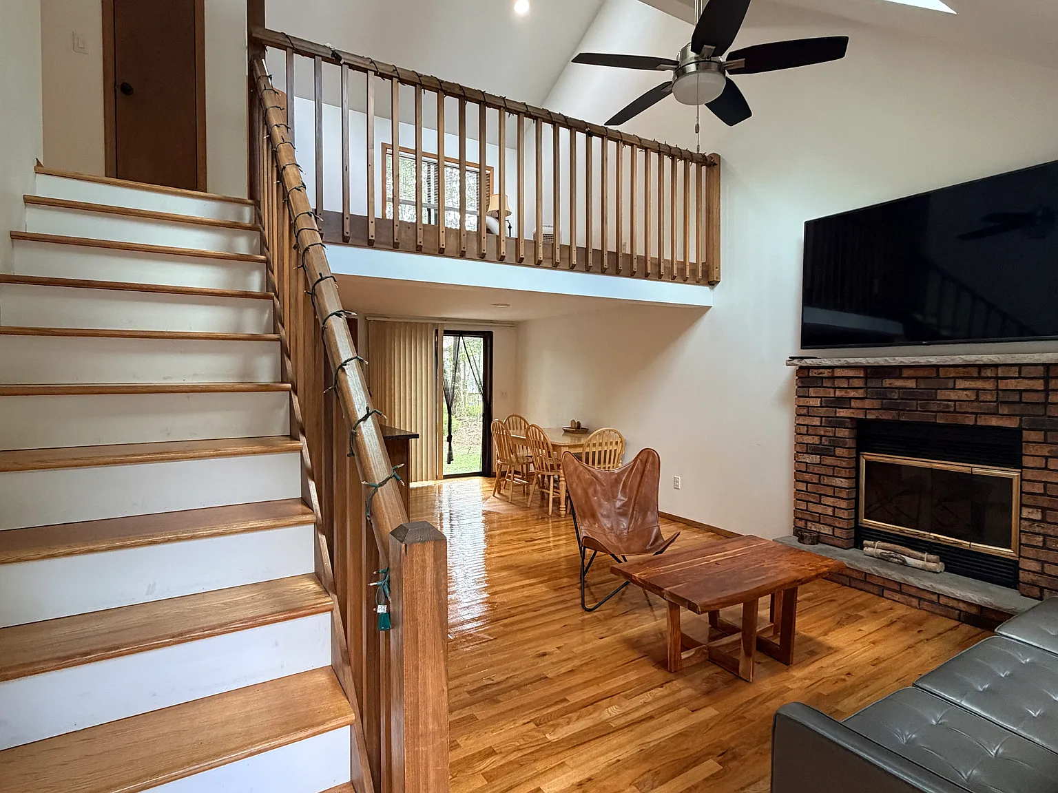 113 Oneida Dr — Photo 3