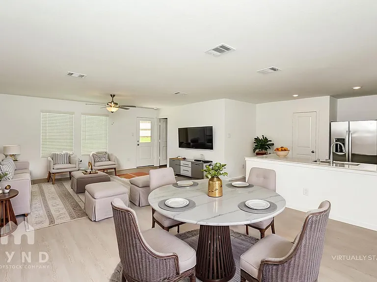 2644 Mistwood Dr — Photo 4