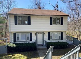 20 Cliff Dr, Avon, CT 06001