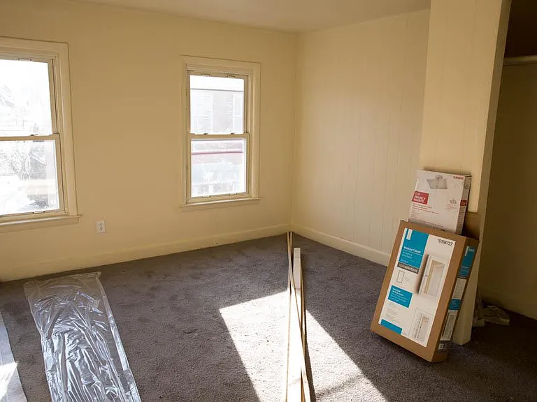 526 W Church St — Photo 4