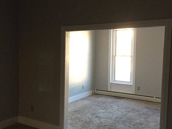 2nd image of 101 W Race St APT 303
