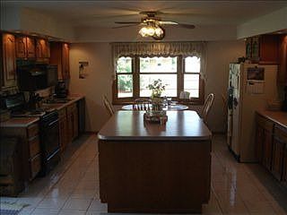 2nd image of 9528 Baldwin Dr