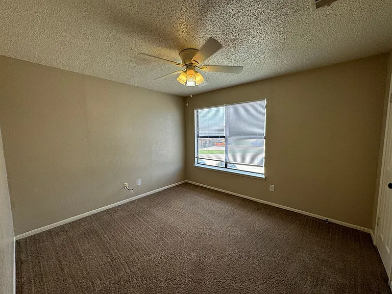 1208 Monroe Loop — Photo 15