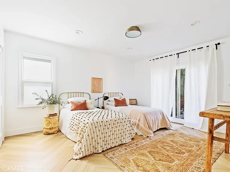 11110 Landale St — Photo 31