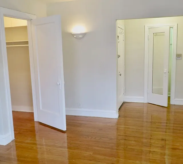 4338 S Drexel Blvd #29 — Photo 2